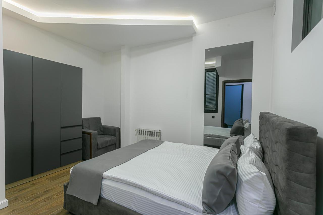 Luxe Apartment In Center Jerevan Eksteriør billede