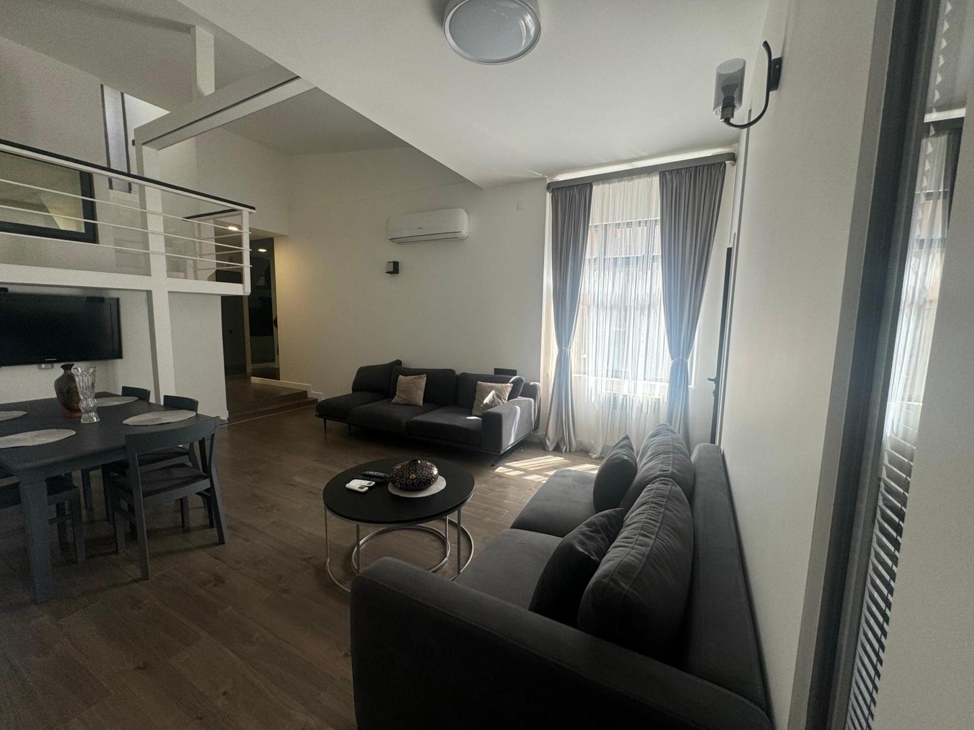 Luxe Apartment In Center Jerevan Eksteriør billede