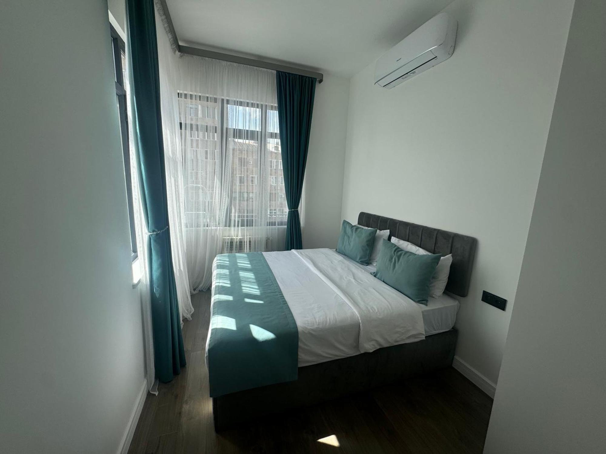 Luxe Apartment In Center Jerevan Eksteriør billede